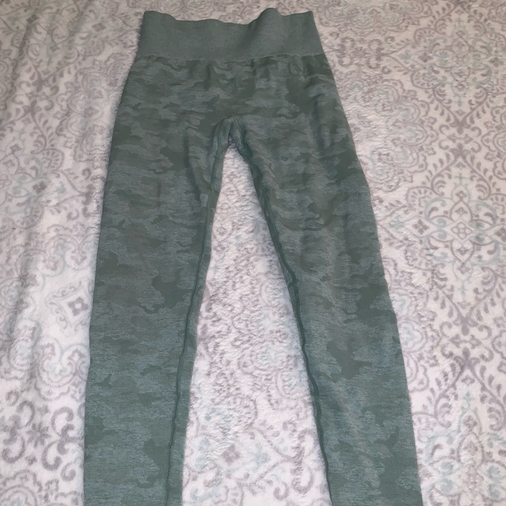 gymshark green camo leggings